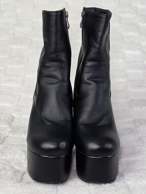 Platform Boots Black Women's Size 9 BNWOB